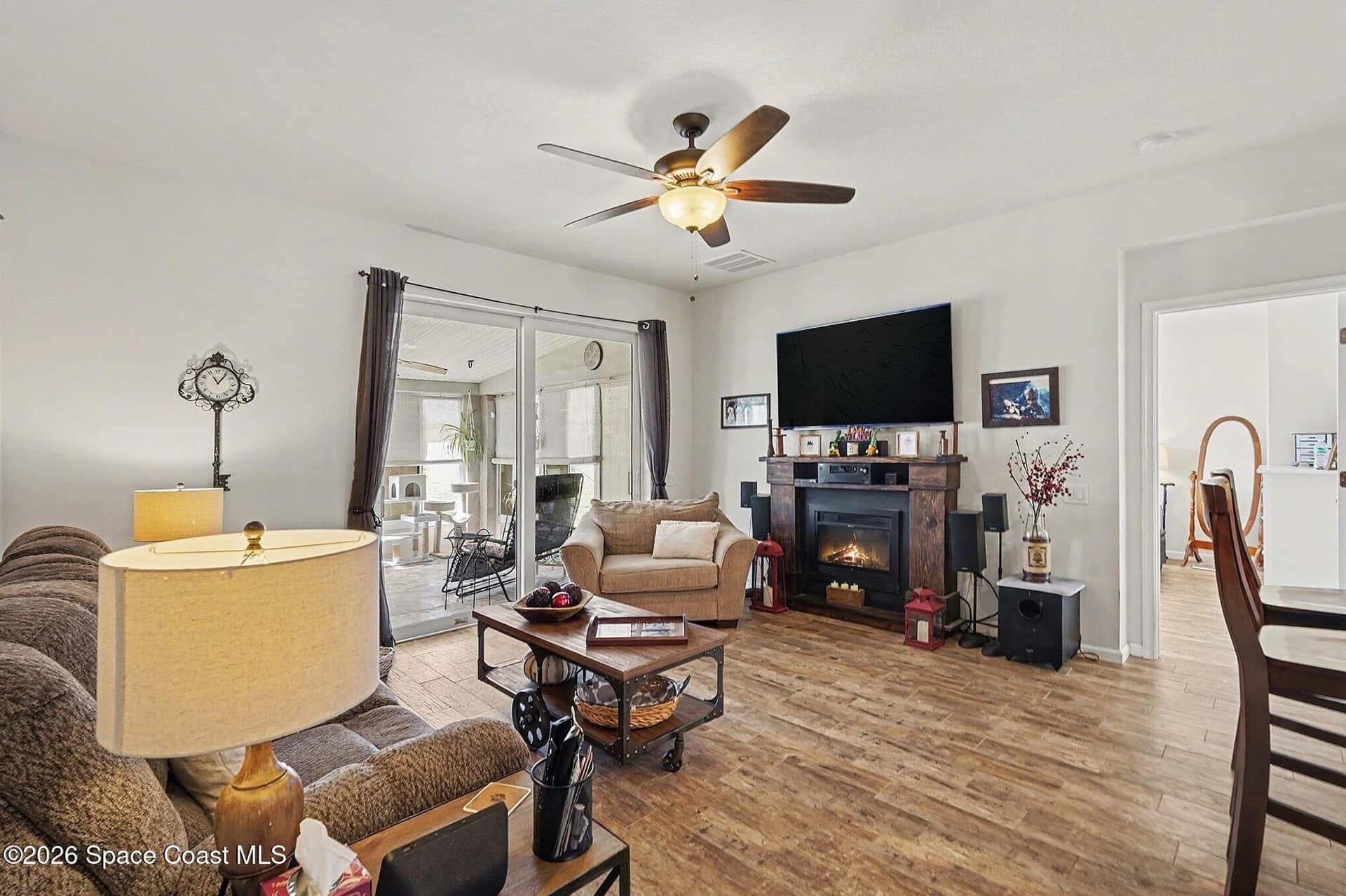 1467 Dittmer thumbnail 2