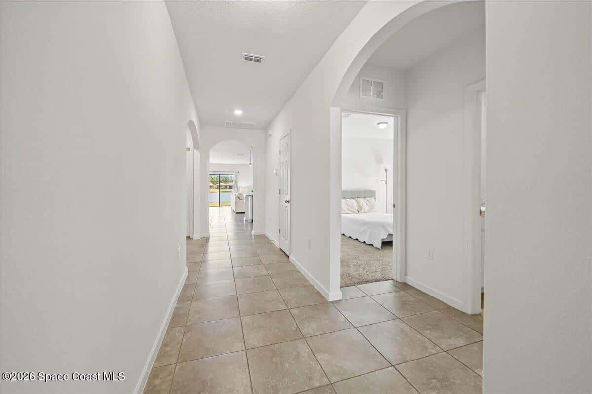 845 Old Country Road South thumbnail 6