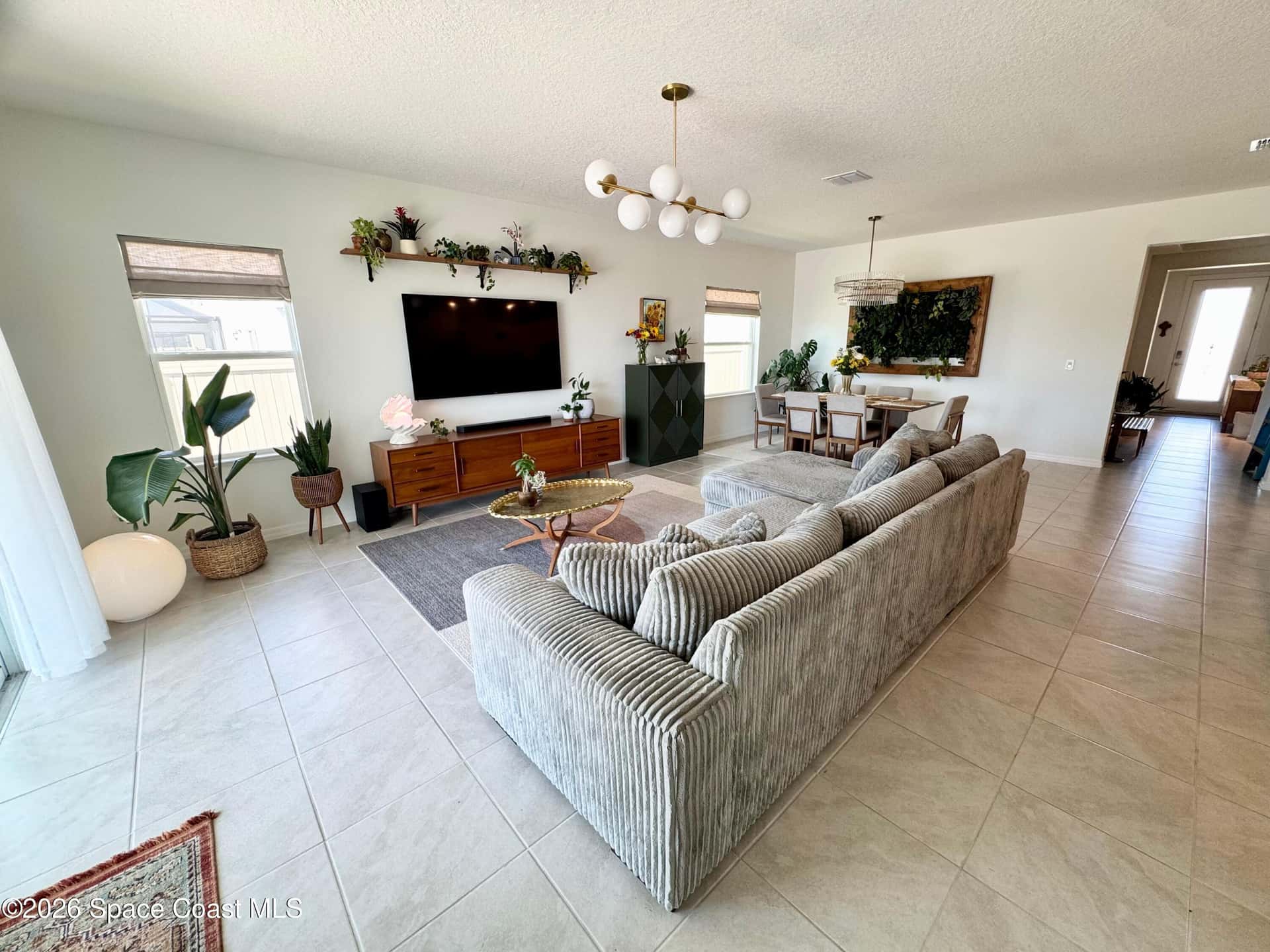 2412 Carrick thumbnail 2