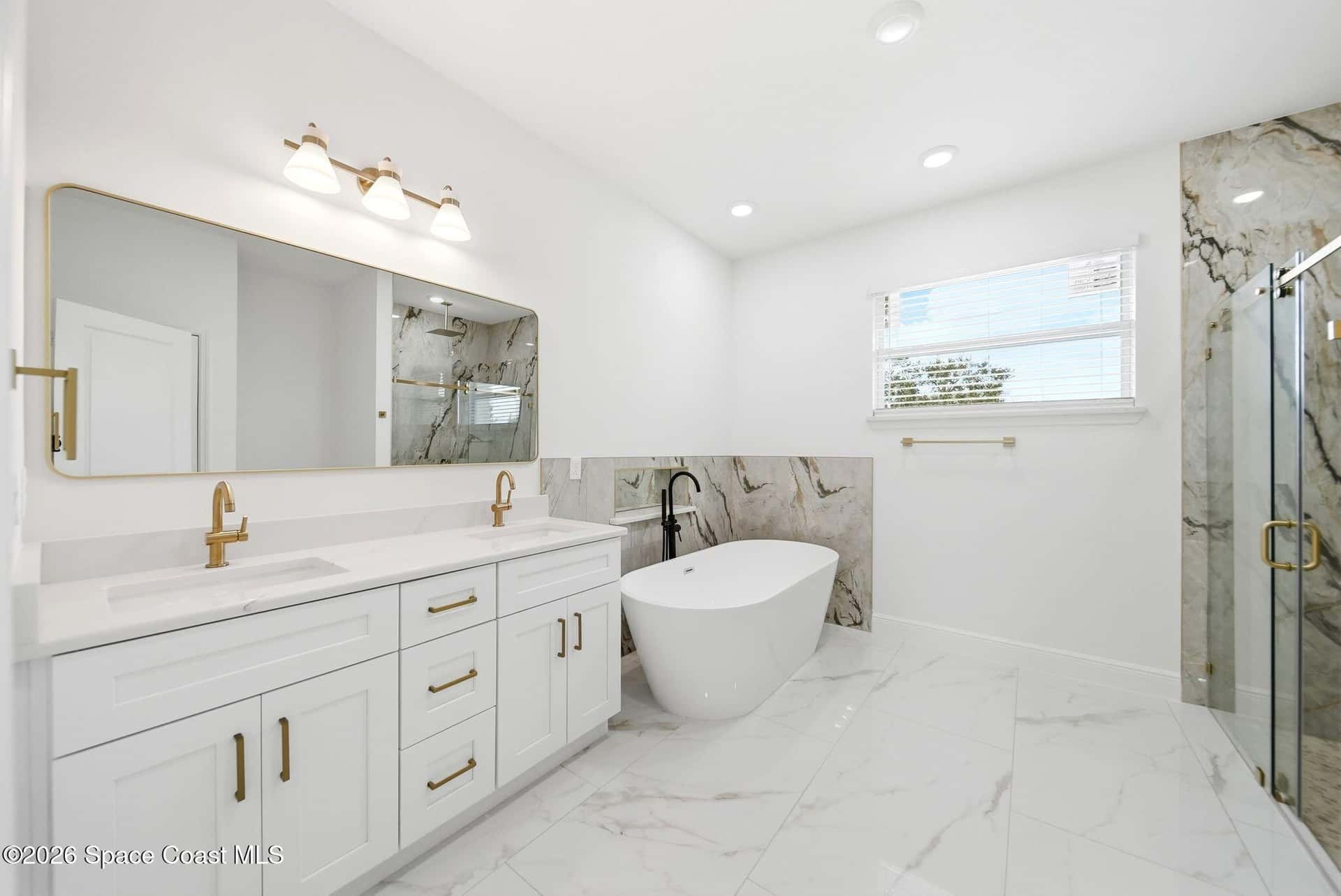 2180 Cogan thumbnail 3