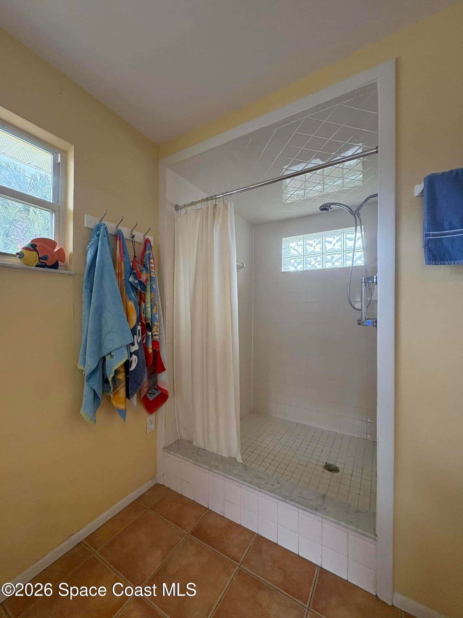 212 Surf thumbnail 5