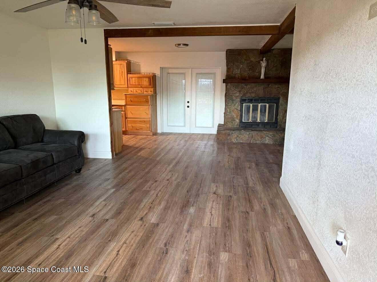 3870 Valley thumbnail 3