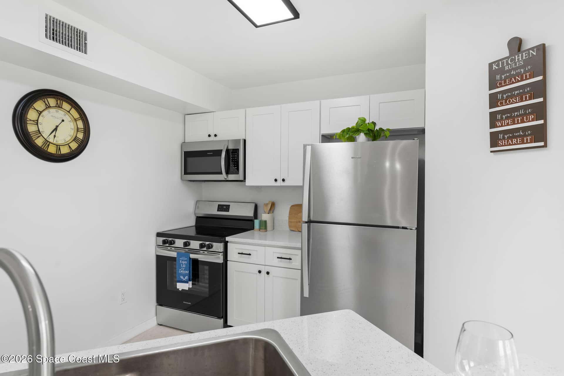 7310 Highway 1 thumbnail 4