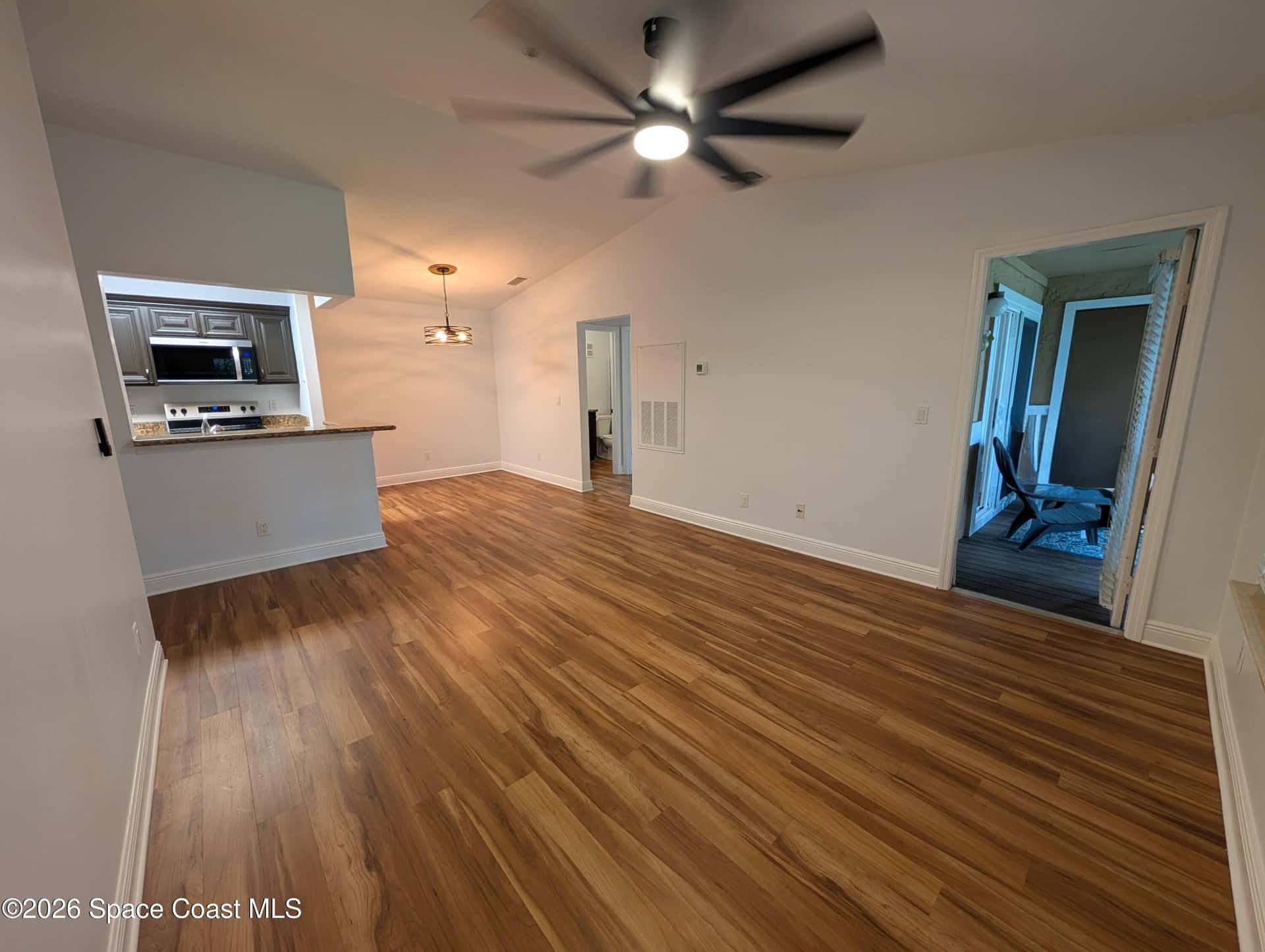 7667 Wickham thumbnail 3