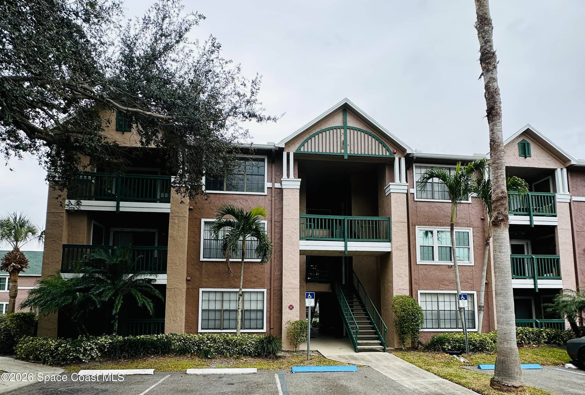 7667 Wickham, Melbourne, Florida