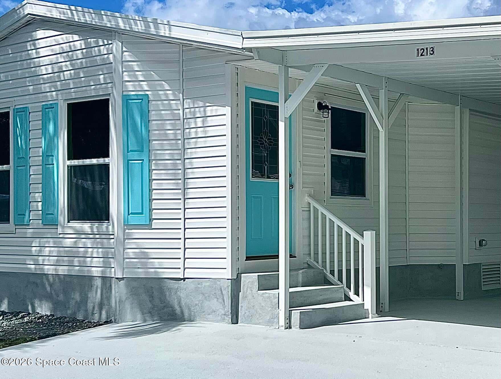 1213 Iriquois thumbnail 2