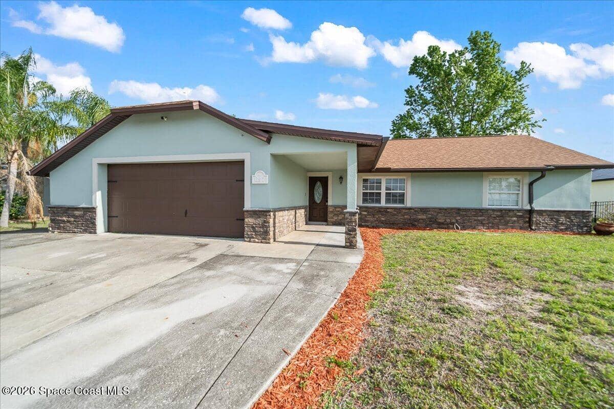 697 Hamm, Palm Bay, Florida