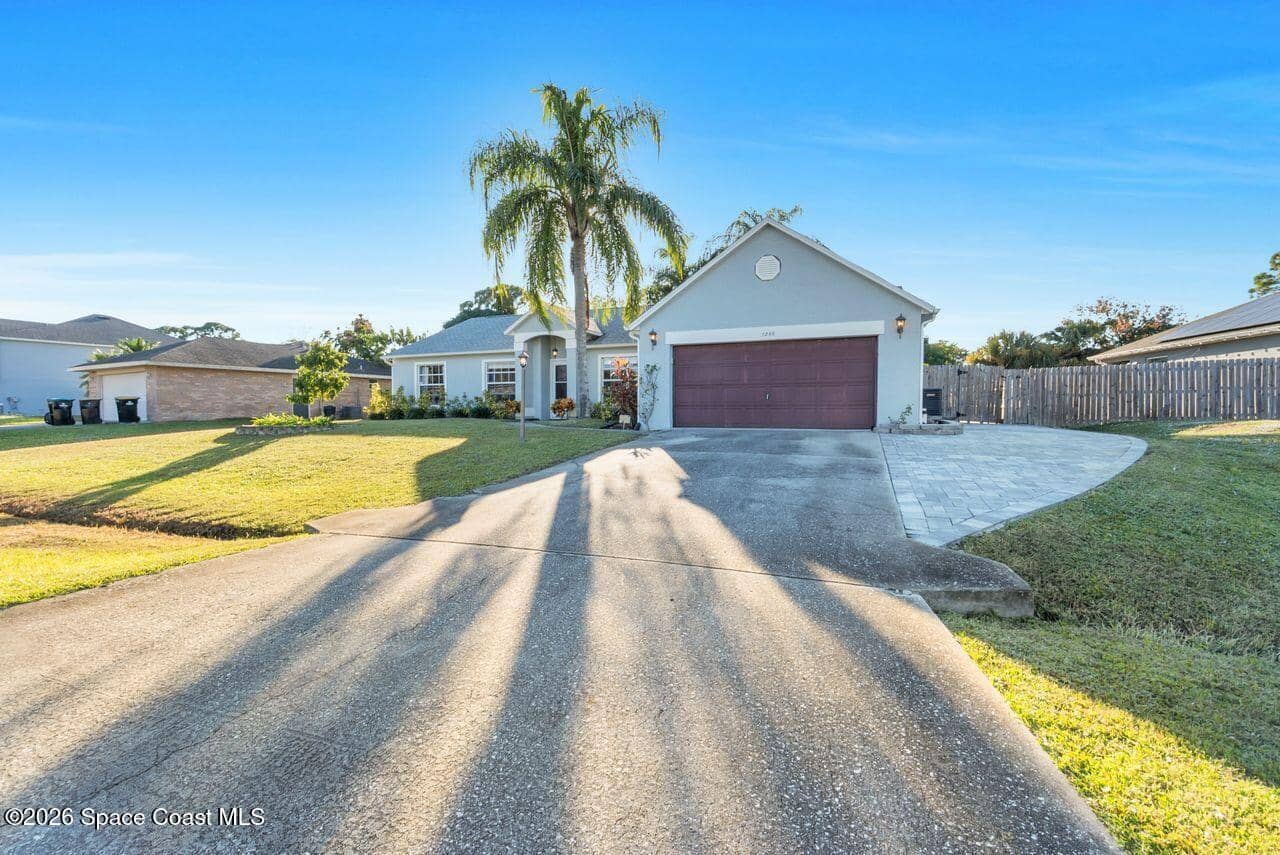 1260 Monument, Palm Bay, Florida