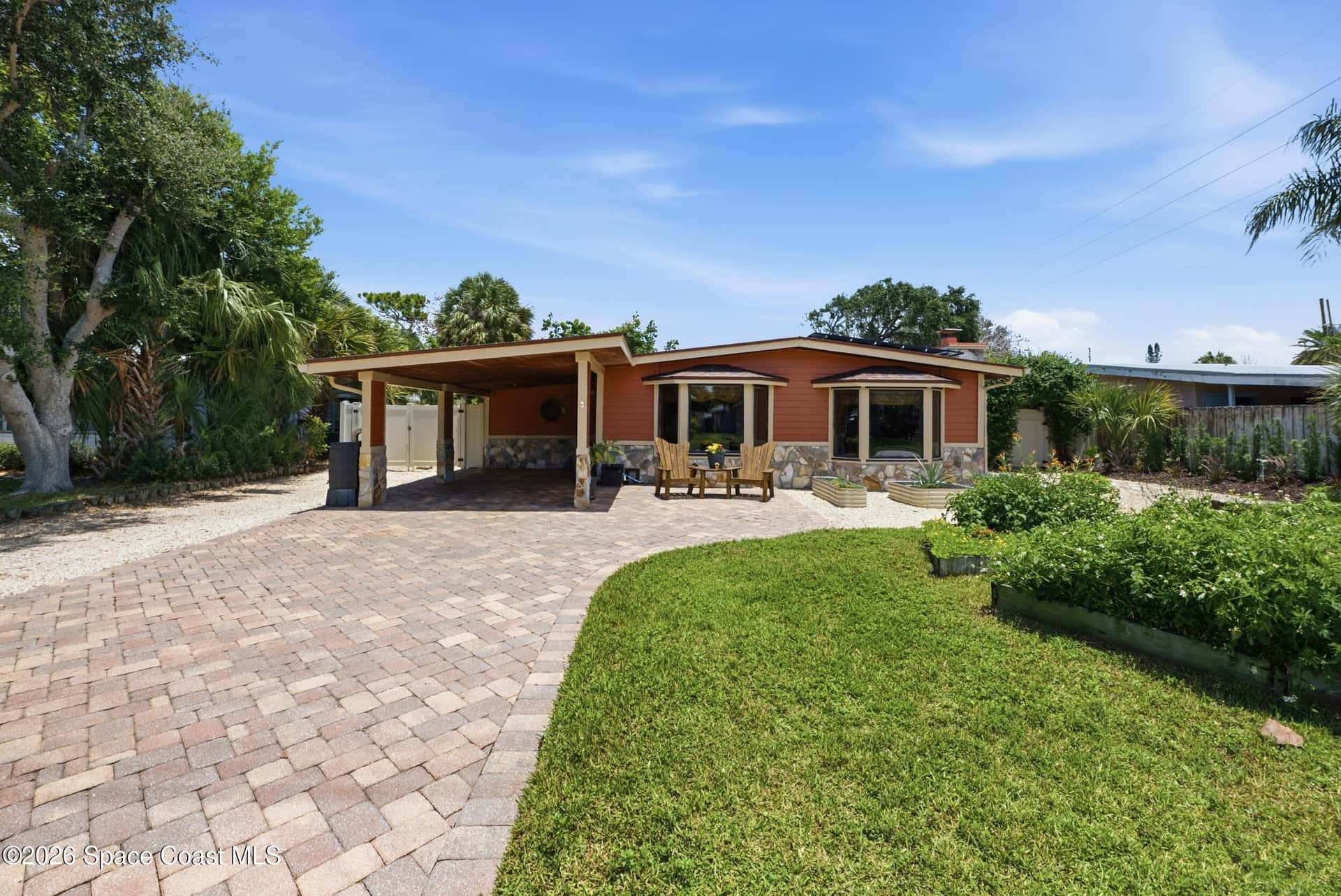 1055 Brevard thumbnail 1