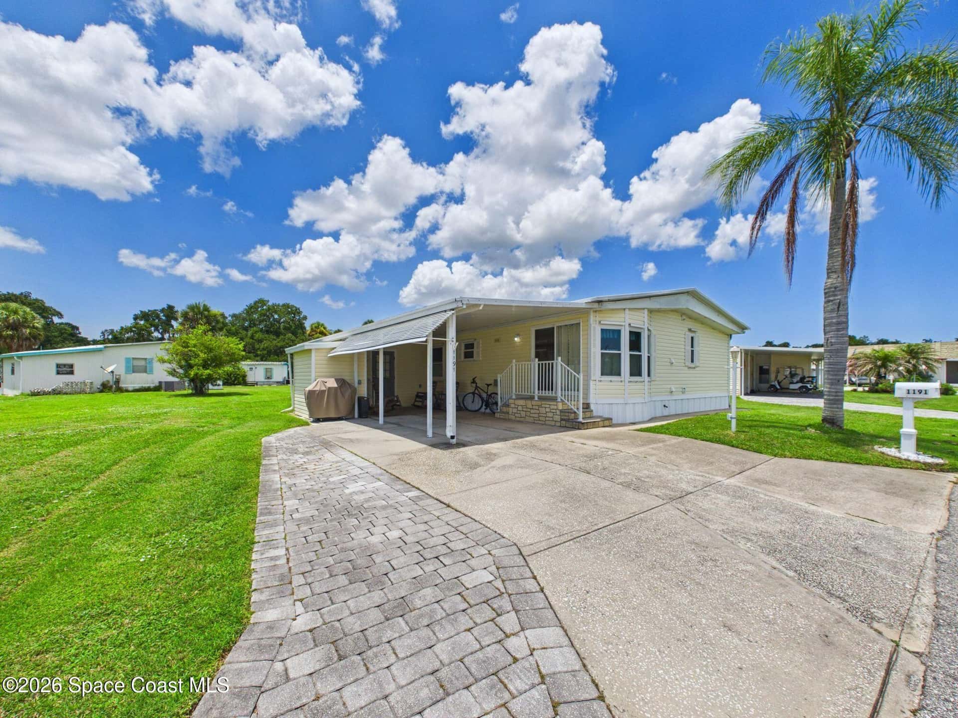 1191 Greenview thumbnail 1