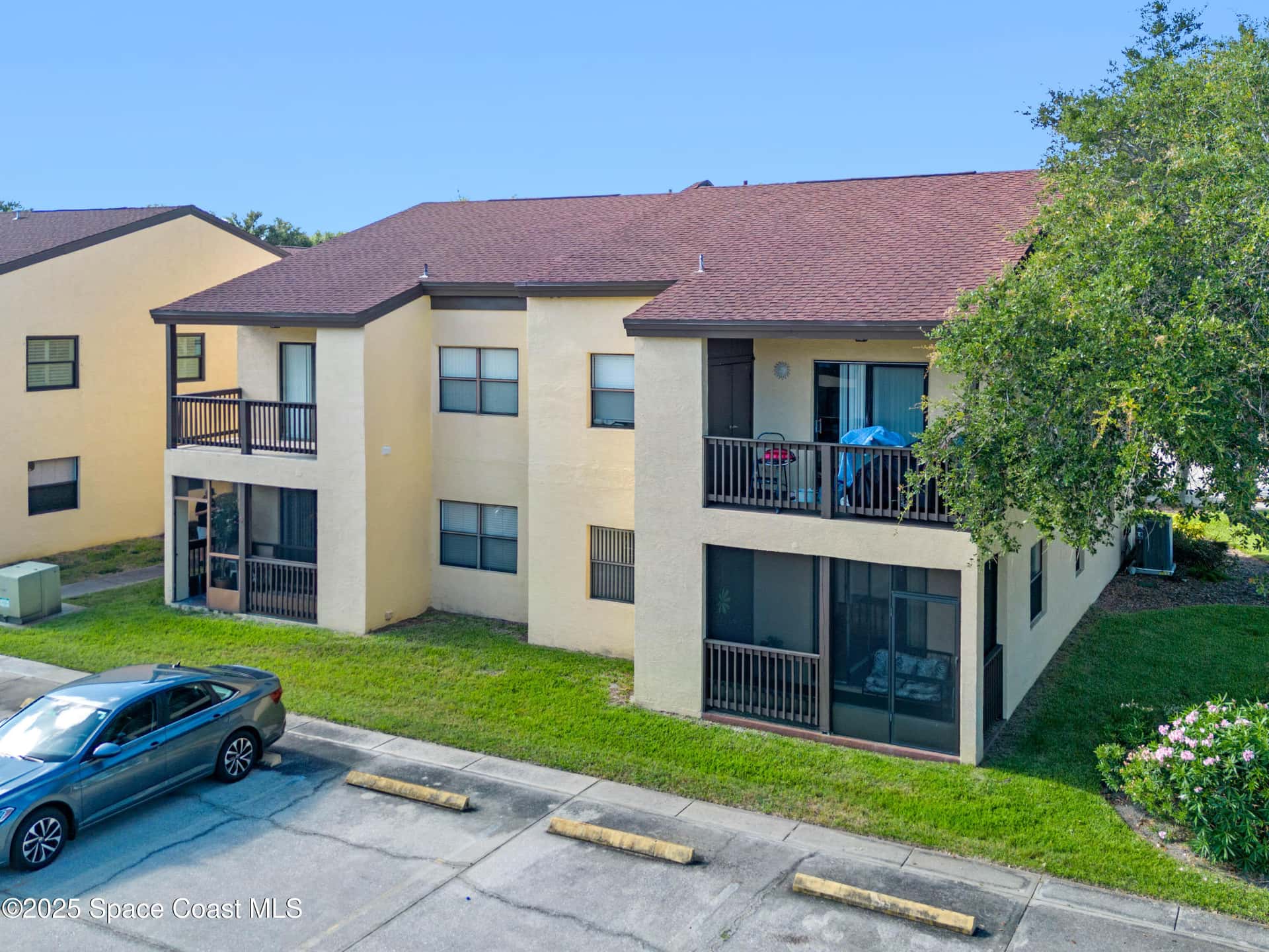 5630 N Banana River Blvd 4-1 thumbnail 3