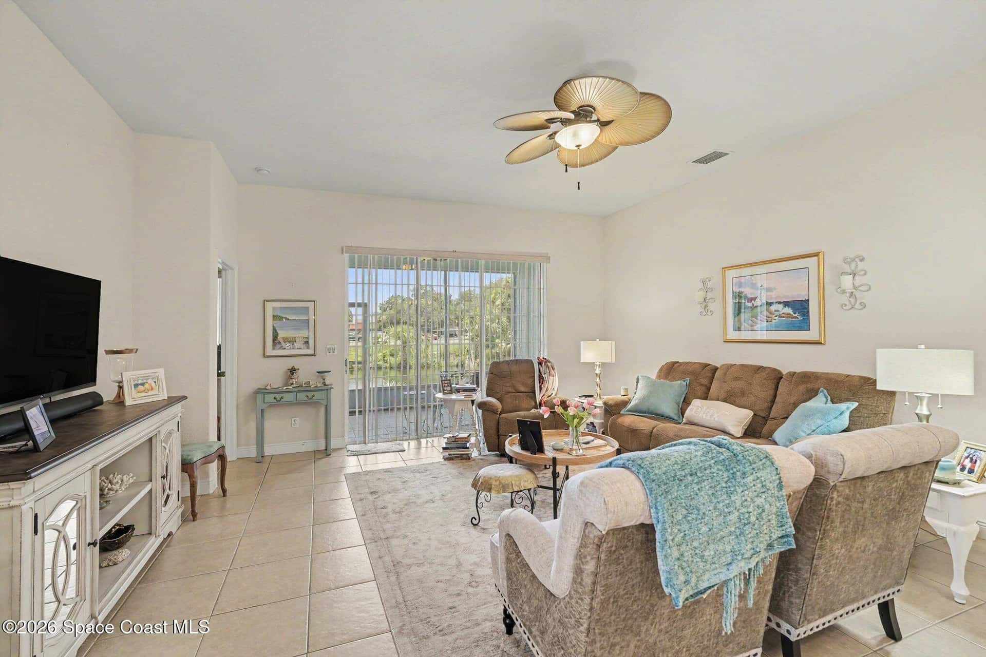 1022 Eleuthera thumbnail 4
